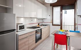 Flats4Rent Lucia